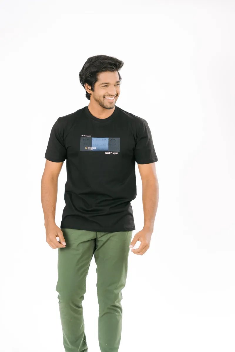 Gents’ T-Shirt – Crew neckline with short sleeves