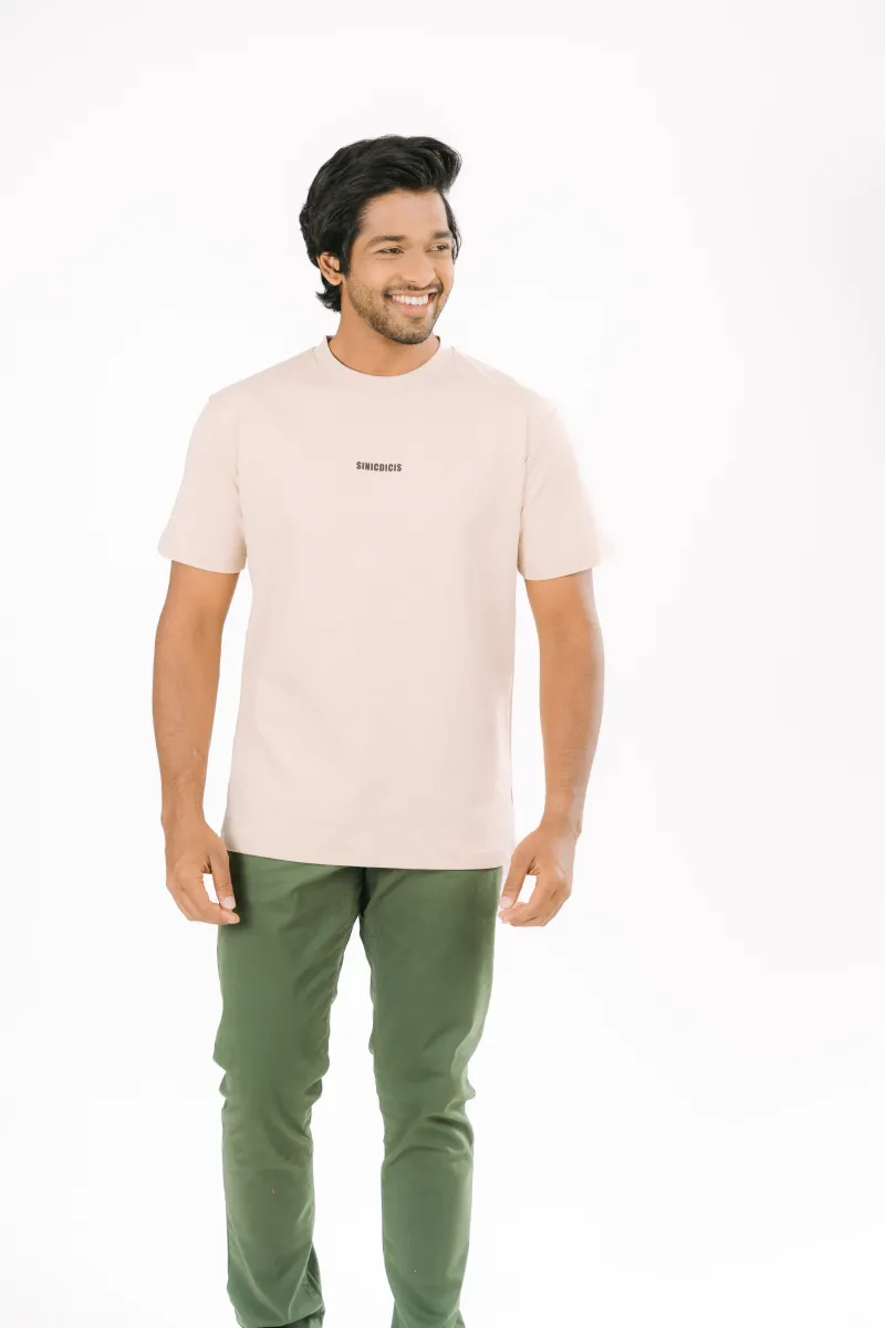 Gents’ T-Shirt – Crew neckline with short sleeves