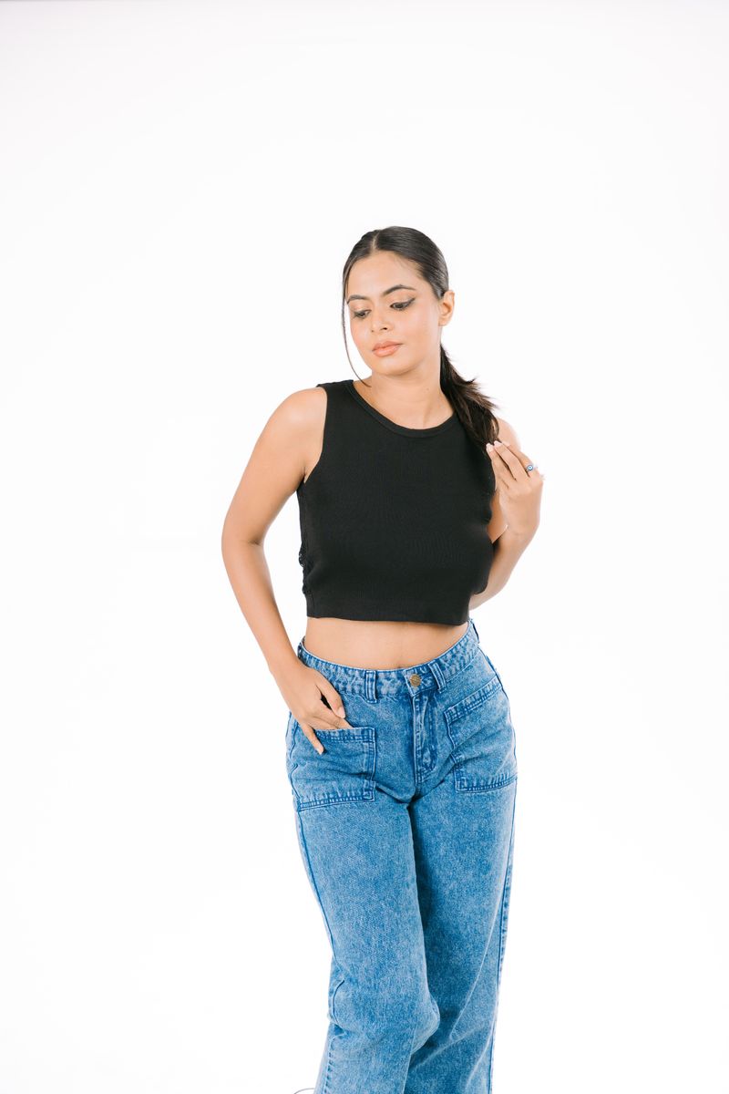 Ladies Crop Top β Trendy, Comfy & Confidence-Boosting