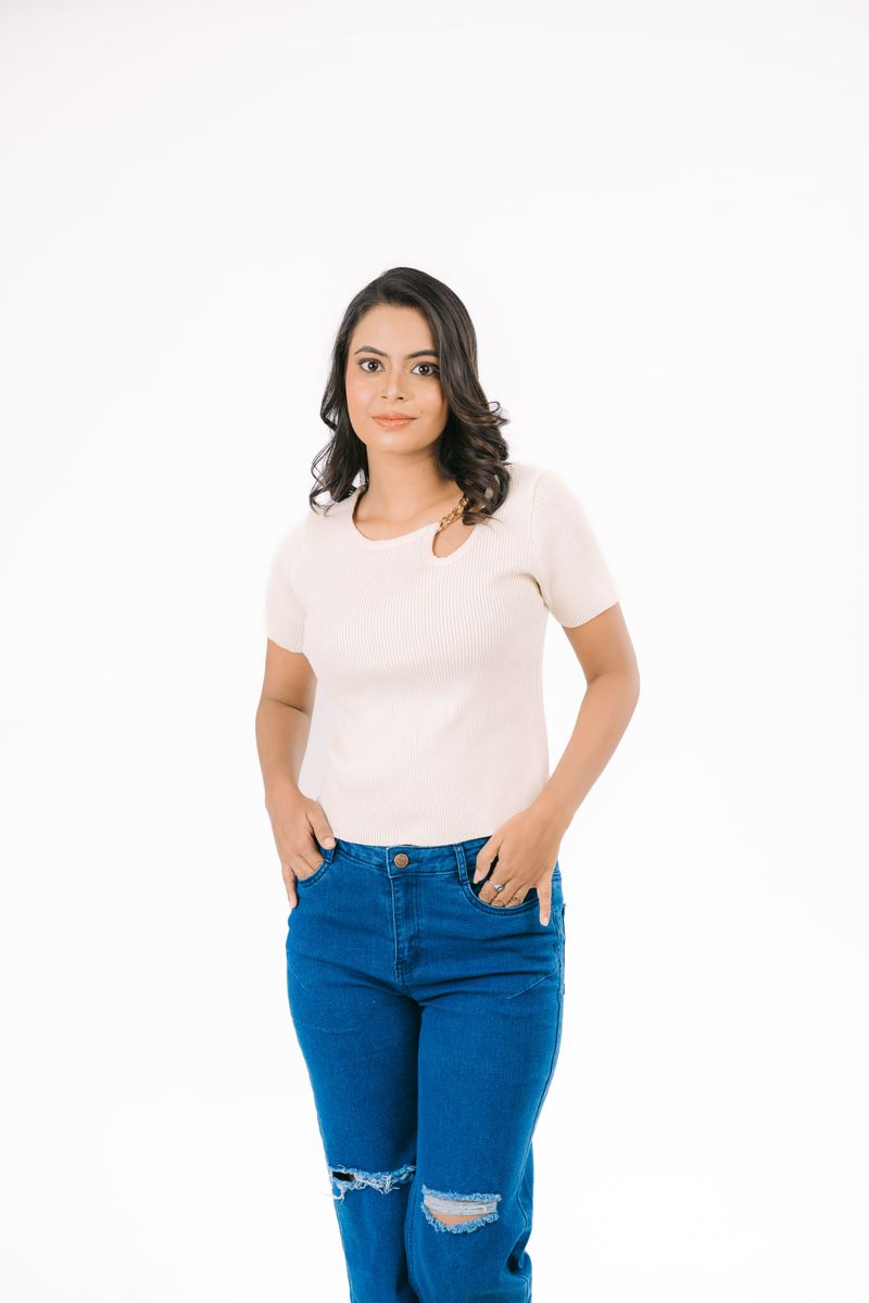 Ladies Crop Top β Trendy, Comfy & Confidence-Boosting